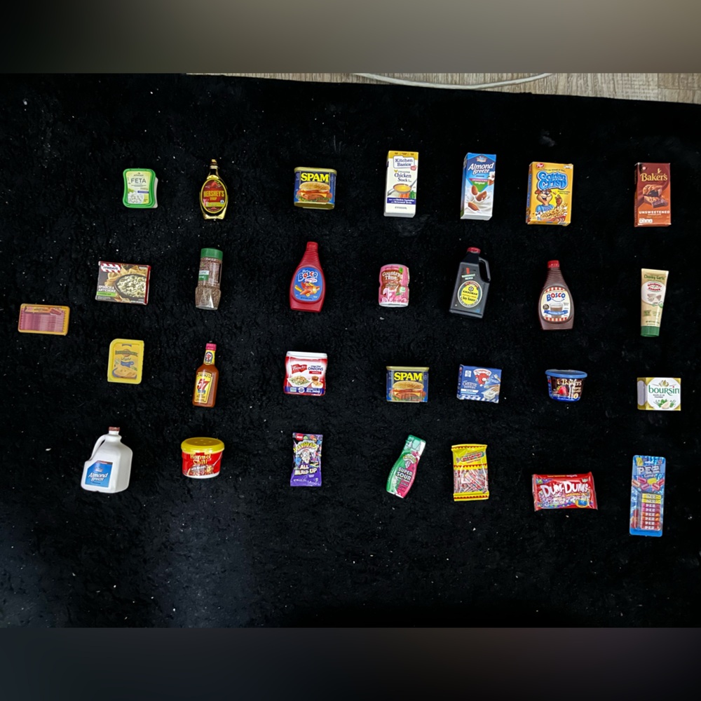 Mini Brands